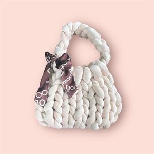 Gorgeous 18”x13” Beige Crochet Purse w/twillie & dust bag